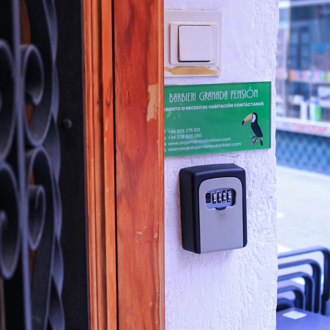 Barbieri Granada Pension ภายนอก รูปภาพ